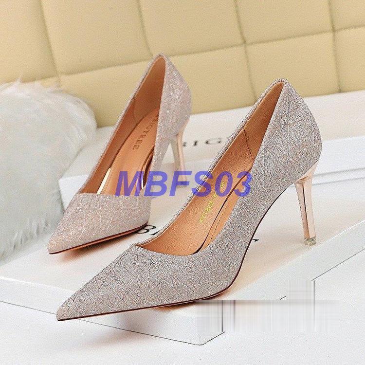 結婚式 靴 パンプス 痛くない パーティ 入学式 キラキラ 7 5cm 10 5cm レディースシューズ 2色 ポインテッドトゥ カジュアル アウトドア ハイヒール 二次会 Ly0113 Nx872 Mbfs03 通販 Yahoo ショッピング