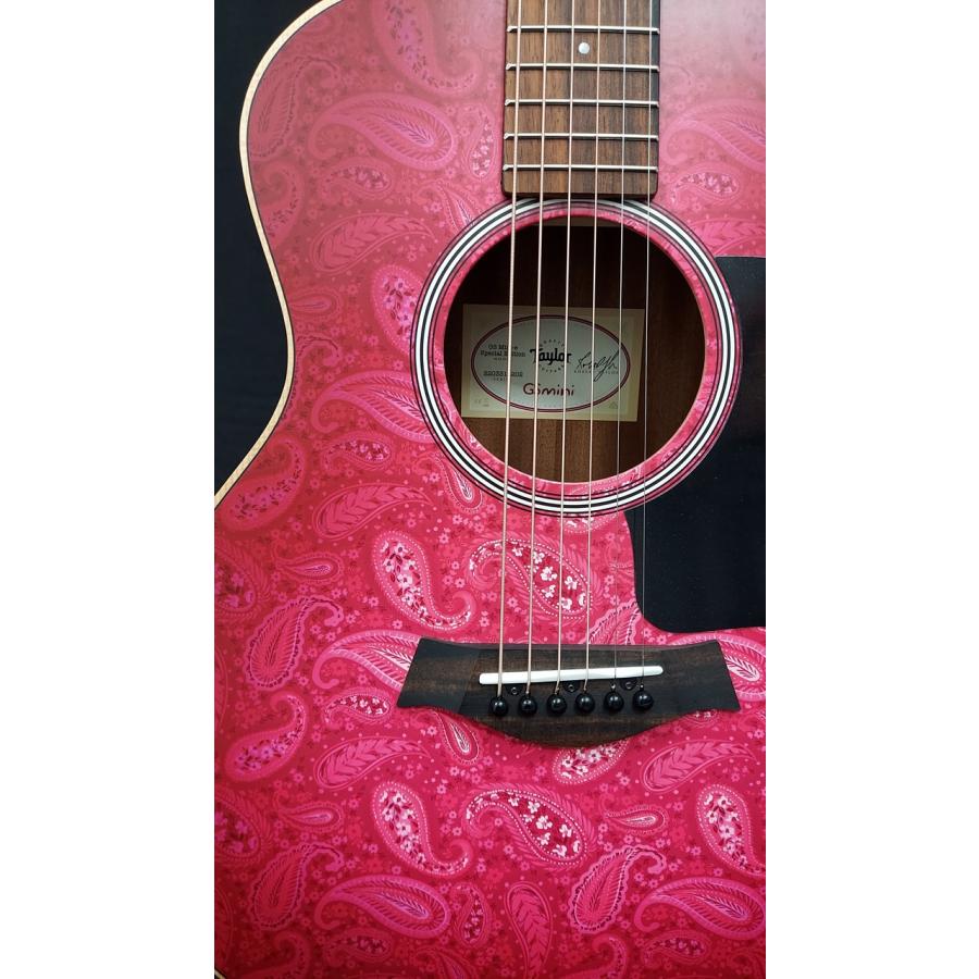 Taylor GS Mini-e Special Edition Fuchsia Pink Paisleyの画像