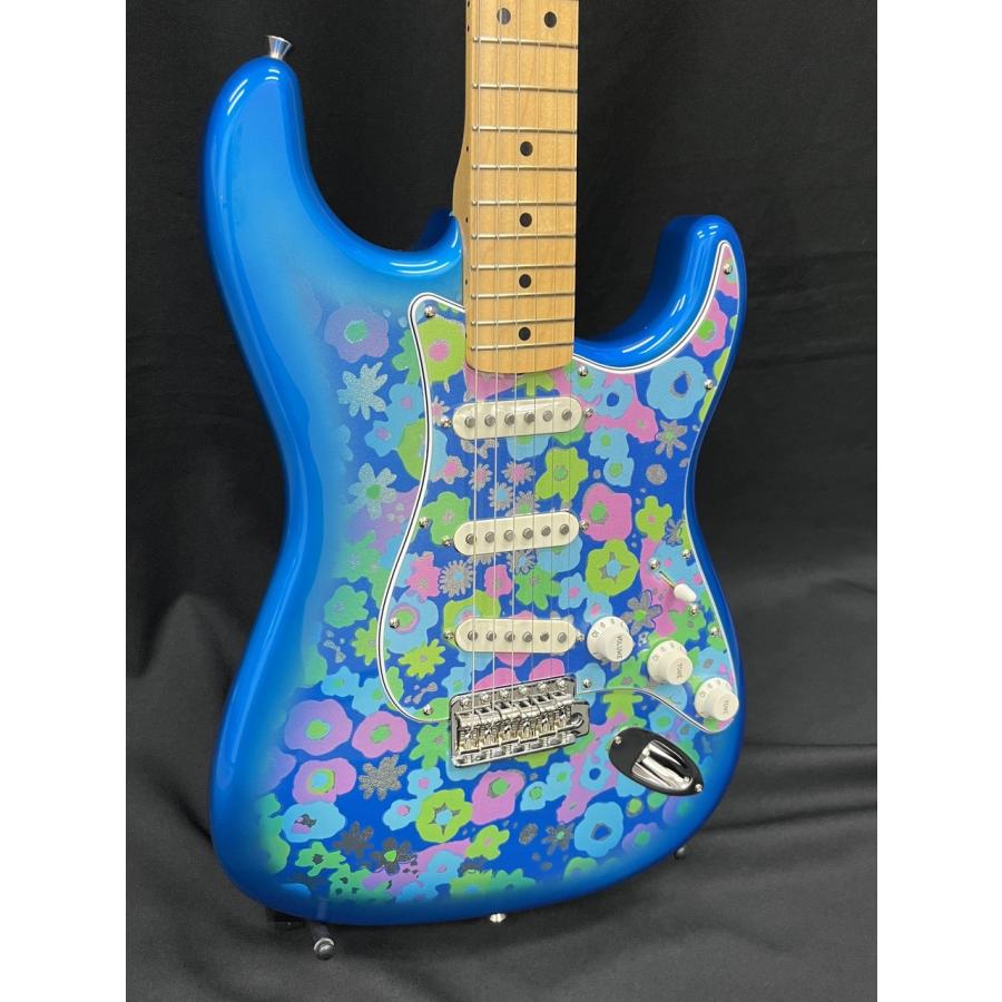 【✨超希少✨】ワンオフ‼　ローズフラワー ストラトギター♥ Fender「Blue Flower」Strat & Teleが2025年限定復刻。華やかな