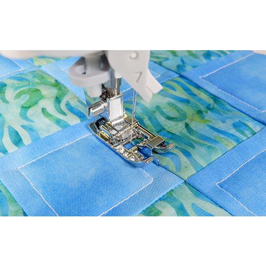 JUKI コンパクトガイド落としぬい押え 家庭用ミシン用 品番：40219628 【対応機種】HZL-X3000、HZL-V2000、HZL-G100B、HZL-G200 | JUKI