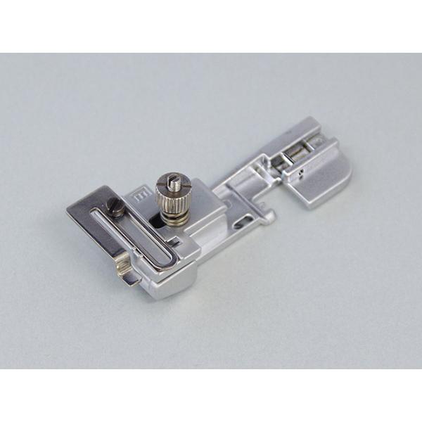 ベビーロック baby lock 衣縫人 糸取物語用アタッチメント ゴム押え テグス入れ兼用 パーツ No.B5002S01A 3本・4本糸で使用 | ベビーロック | 02