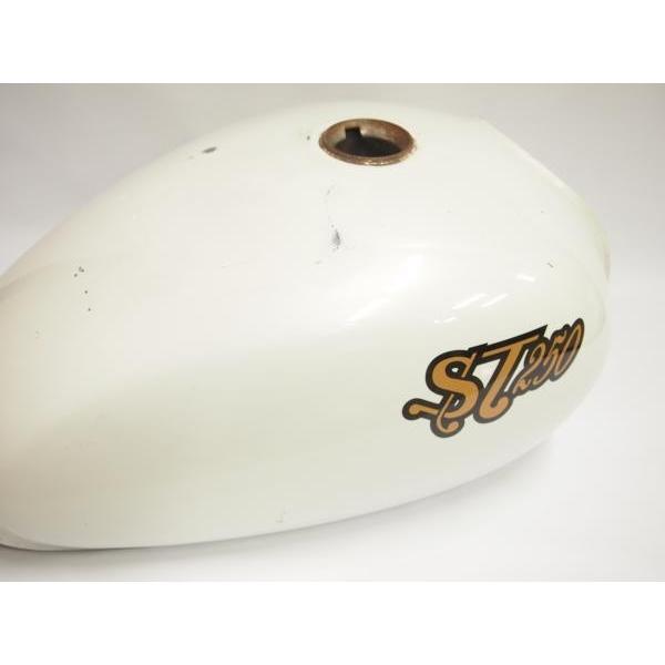ゴールド】ST250レトロ文字エンブレム 金黒 138x64mm 2枚 ワンポイント