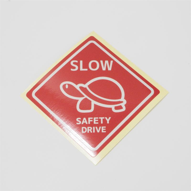 反射）セーフティ ステッカー カメ 11cm レッド ひし形 1枚 安全運転