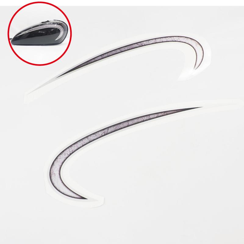 SR400 タンク　艶ありブラック＆ホワイトステッカー　自家塗装 SR400 タンク 艶ありブラック＆ホワイトステッカー 自家塗装