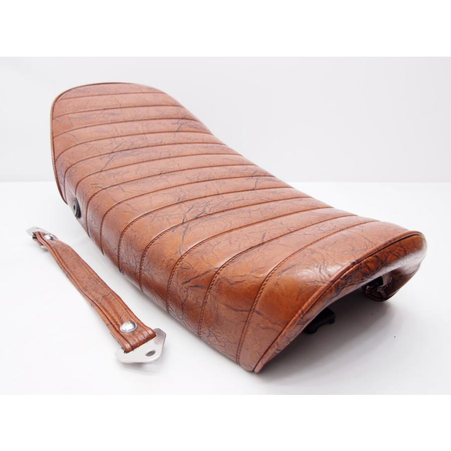 旧車仕様に Cb400ss Nc41タックロール ローダウンシート加工後未使用 安心の純正ベース使用 ローシート カフェに似合う Jz15 マニアックコレクション 通販 Yahoo ショッピング