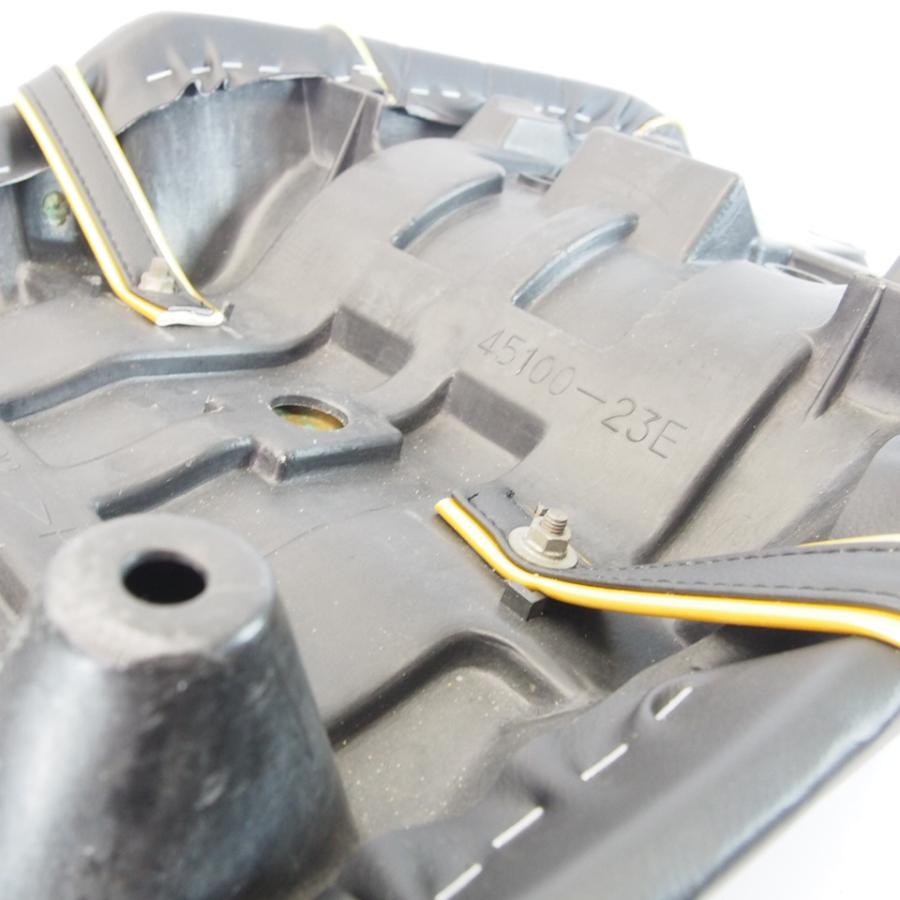 GSX400インパルス GK79A 〜95年 チョビ三段シート 黒金 加工後未 GSX400インパルス GK79A 〜95年 チョビ三段シート 黒金 加工後未