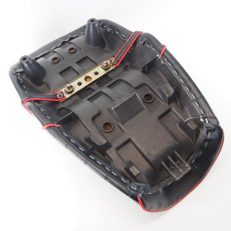 GSX400インパルス GK79A 〜95年 タックロールシート 黒 赤パイピング