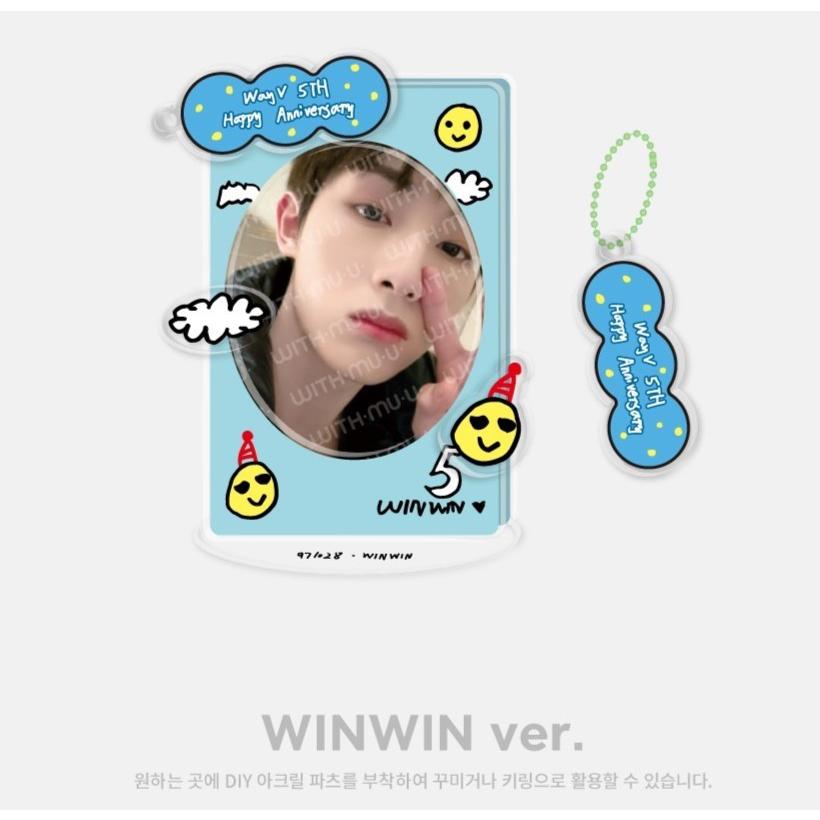 WayV 公式グッズ 2周年記念パーカー ジップアップパーカー | SMTOWN OFFICIAL ONLINE STORE