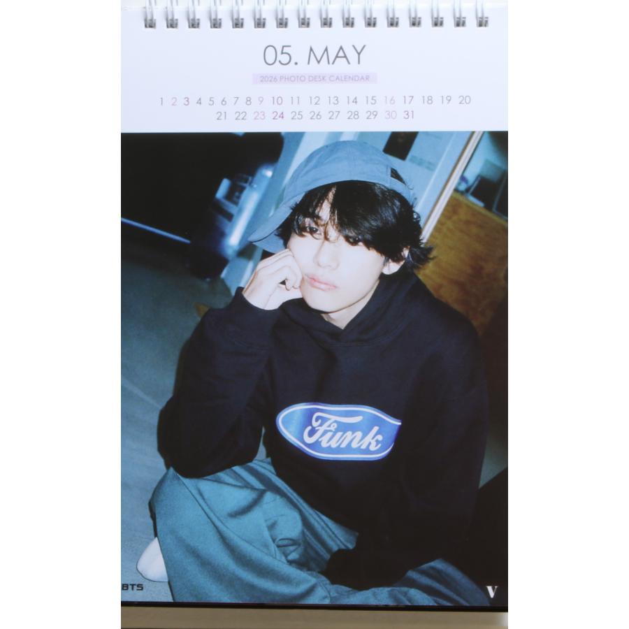 BTS公式ポスター付き】防弾少年団 BTS V テテ 卓上カレンダー 2025年