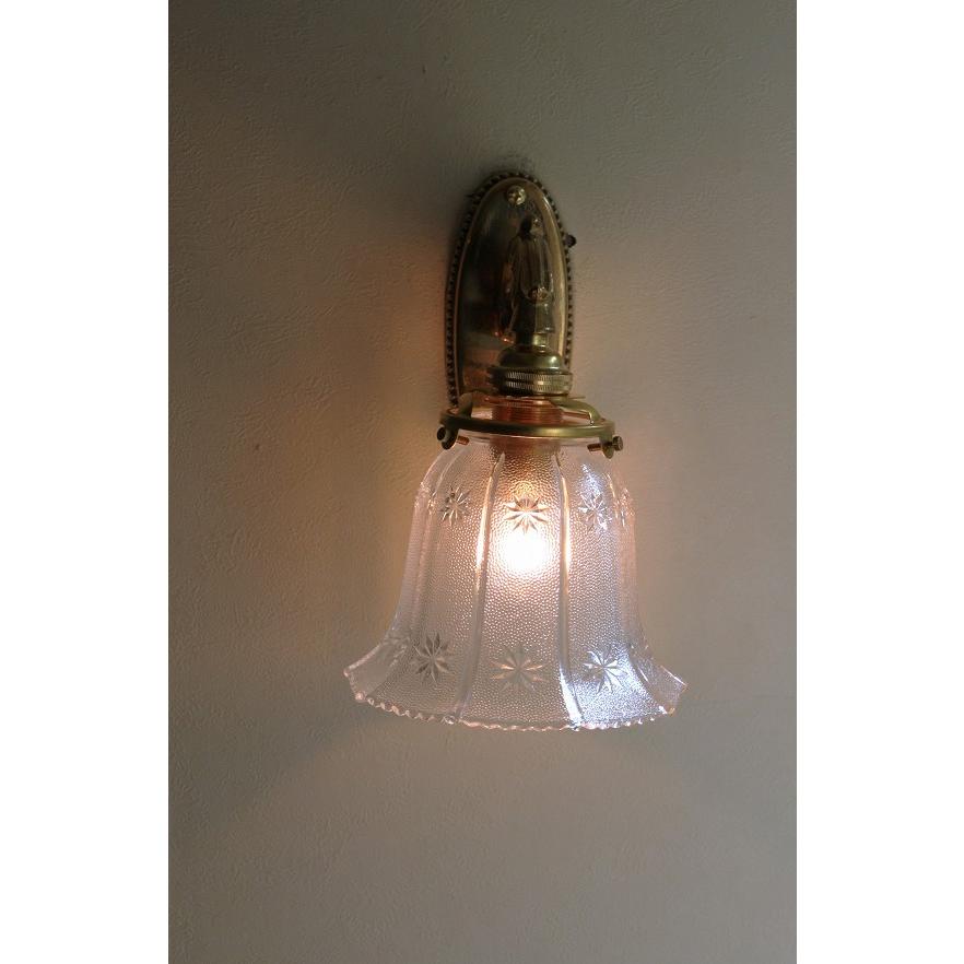 英国アンティーク調　真鍮製の小さなブラケットライト（壁付け照明）＆昭和レトロな雰囲気のガラスの小花柄ランプシェードのウォールランプセット｜mdsr｜09