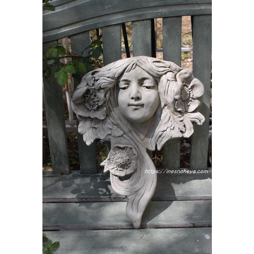 彫刻レリーフ花と少女 彫刻レリーフ花と少女