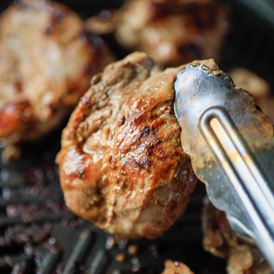 食品 国産 豚ほほ肉 ホホ コメカミ 豚カシラ ツラミ カシラ肉 頭肉 豚肉 ポーク 頬肉 焼き肉 焼きとん 希少部位 ブロック 冷凍 2キロ 業務用 |  | 04