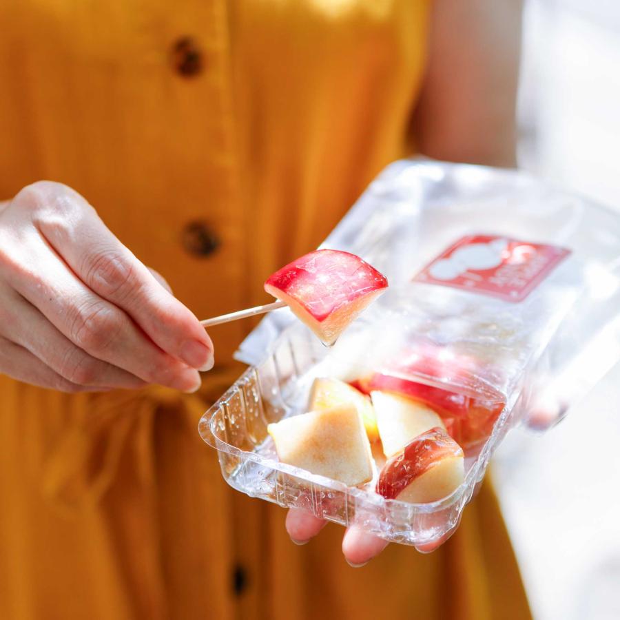 完成品 個包装 アイス カットりんご飴 100g×50パック フルーツ飴 りんごあめ 学園祭 文化祭 模擬店 夏祭り 屋台 お祭り イベント 催事 学祭 縁日 冷凍 冷凍食品 |  | 05