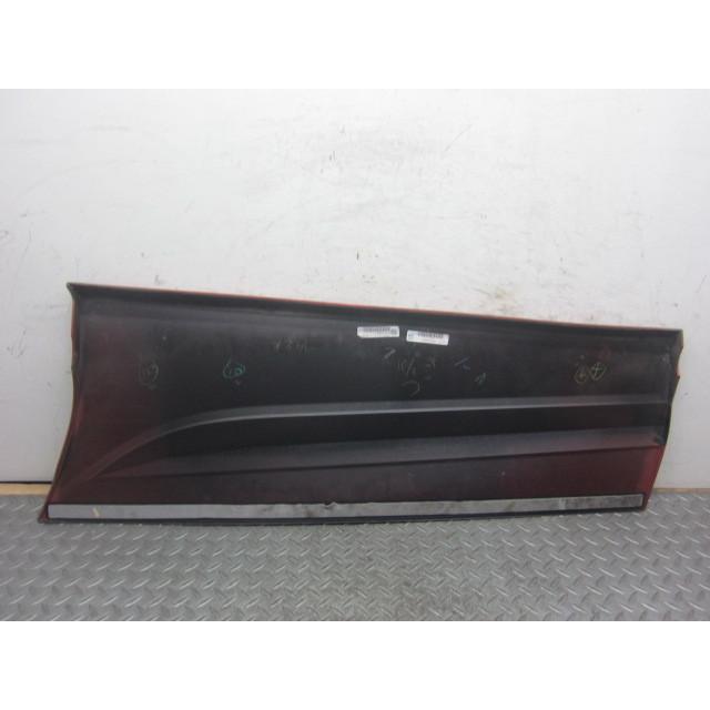 トヨタ シエンタ NSP170G スライドドアパネル右 ワインレッド 76915