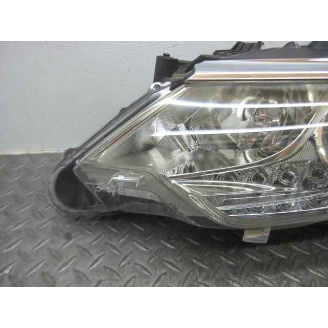 トヨタ カムリ AVV50 純正左ヘッドライト KOITO 33-185 割れ無し