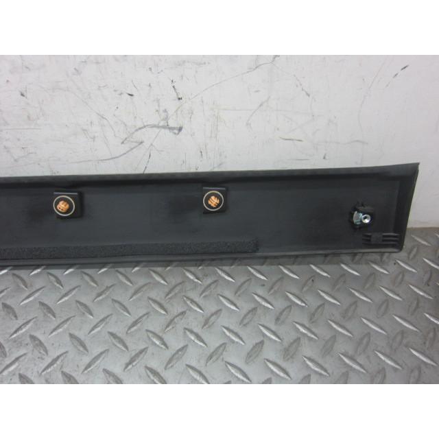 スズキ ハスラー MR41S リアゲートガーニッシュ 黒 ブラック