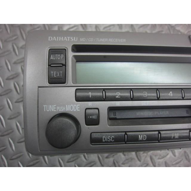即決】ダイハツ 純正 CD/MDデッキ 86180-B2200 Fujitsu TEN 122001