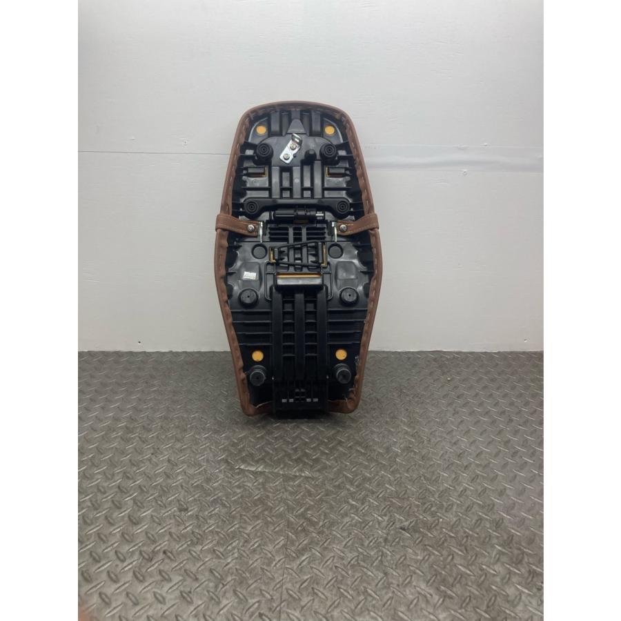 YAMAHA 純正 XSR155 シートASSY[ブラウンシート/ベージュ YAMAHA 純正 XSR155 シートASSY[ブラウンシート/ベージュ