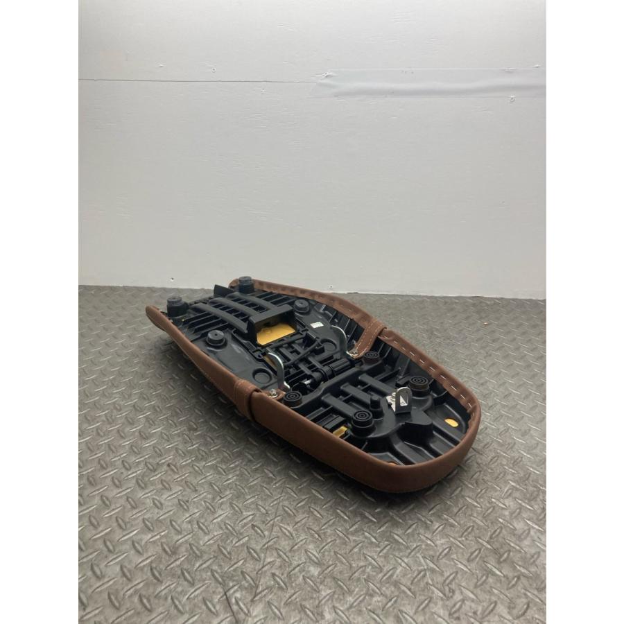 YAMAHA 純正 XSR155 シートASSY[ブラウンシート/ベージュ YAMAHA 純正 XSR155 シートASSY[ブラウンシート/ベージュ