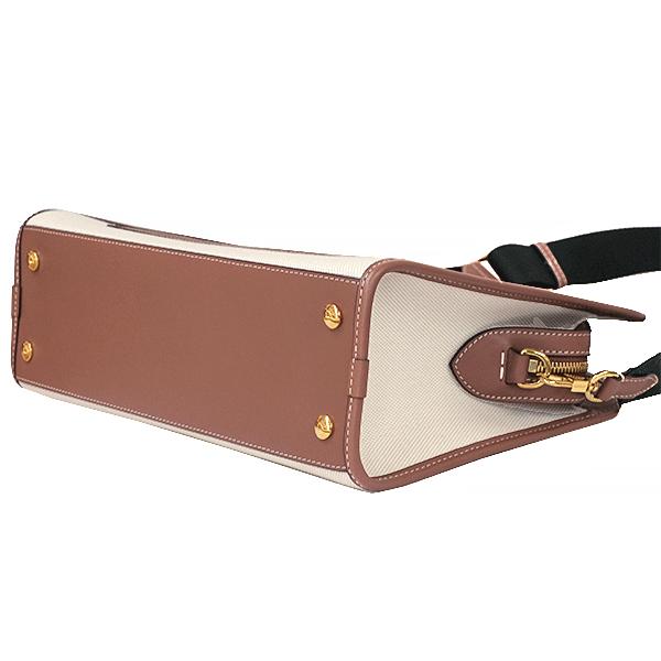BURBERRY（バーバリー） 送料無料 本物 美品 ポケットバッグ 8036784