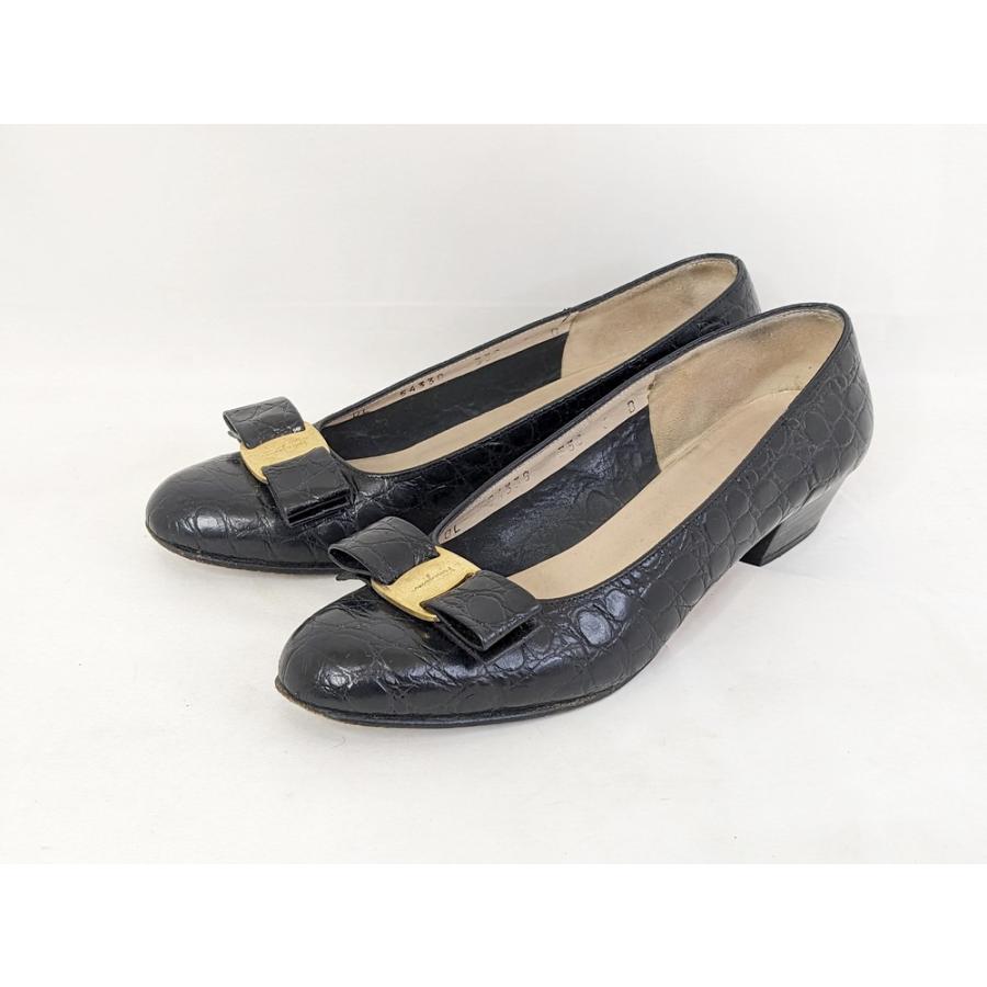 Salvatore Ferragamo サルバトーレフェラガモ 型押しヒールパンプス 