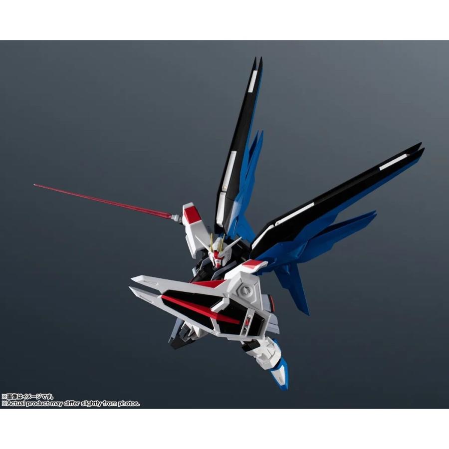 予約安心出荷』{FIG} GUNDAM UNIVERSE ZGMF-X10A FREEDOM RENEWAL 機動