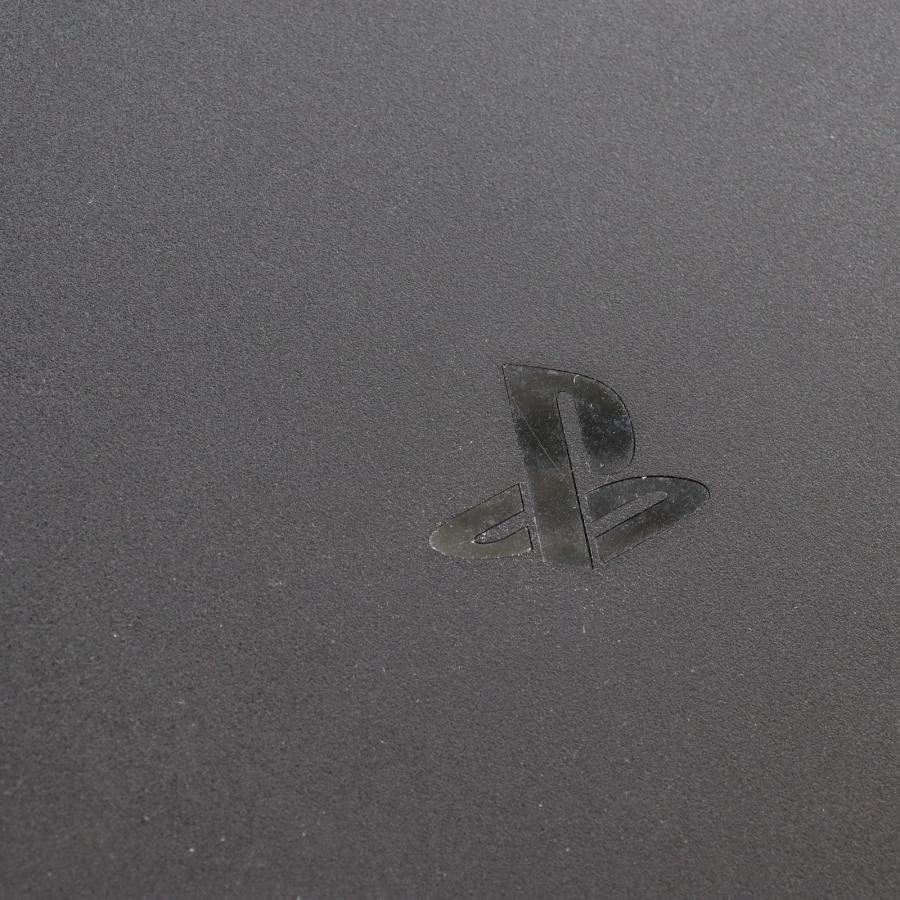 中古即納』{PS4} (本体) PlayStation 4 Pro(プレイステーション4 プロ