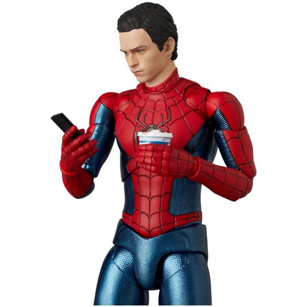 『中古即納』{FIG} マフェックス No.262 MAFEX SPIDER-MAN NEW RED ＆ BLUE SUIT Spider-Man: No Way Home フィギュア メディコム・トイ(20251031)の画像
