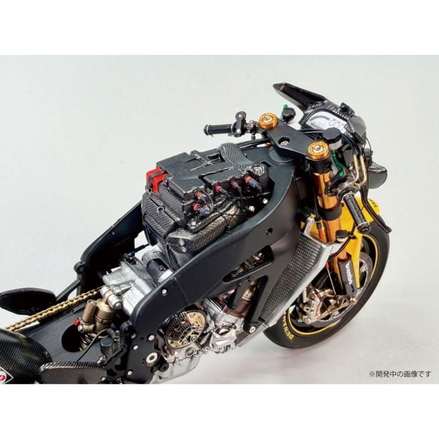 プラッツ 『新品』『お取り寄せ』{PTM} 1/12 ヤマハ YZR-M1 2007