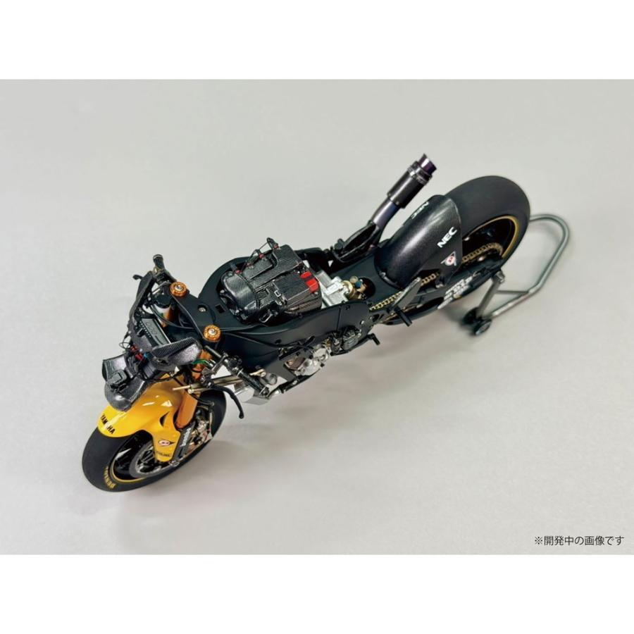 プラッツ 『新品』『お取り寄せ』{PTM} 1/12 ヤマハ YZR-M1 2007