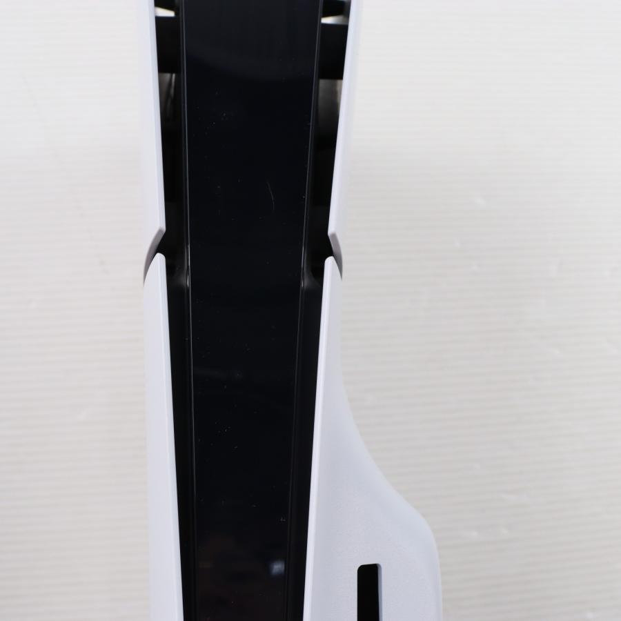 『中古即納』{PS5} (本体) PlayStation 5(プレイステーション5) slimモデル(スリムモデル) SIE(CFI-2000A01)(20231110)の画像
