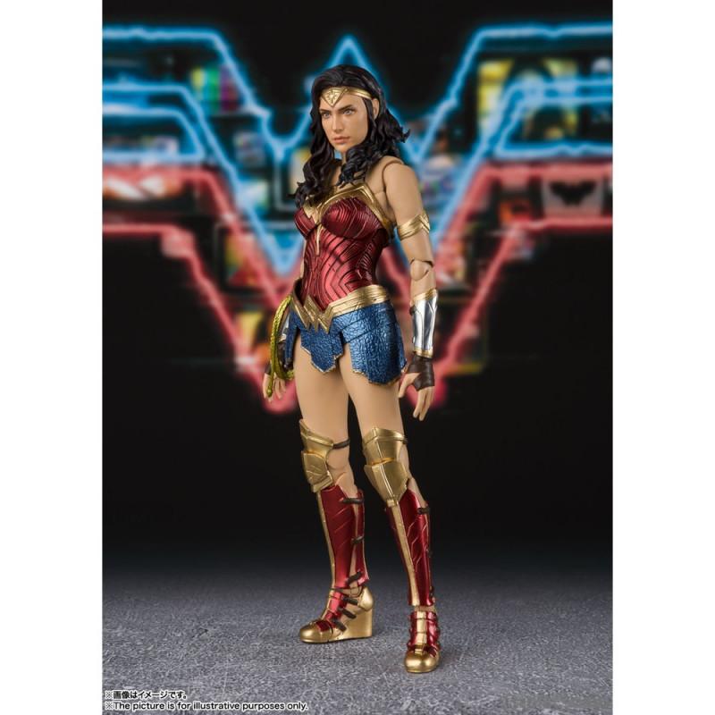 SHフィギュアーツ　ワンダーウーマン　未開封中古品 SHフィギュアーツ ワンダーウーマン 未開封中古品 - メルカリ