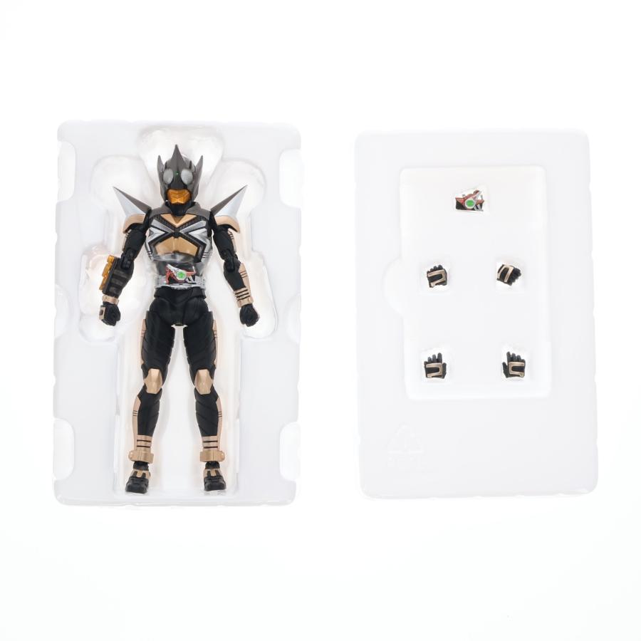 『中古即納』{FIG} 魂ウェブ商店限定 S.H.Figuarts 真骨彫製法 仮面ライダーパンチホッパー 仮面ライダーカブト フィギュア バンダイ(20170930)の画像