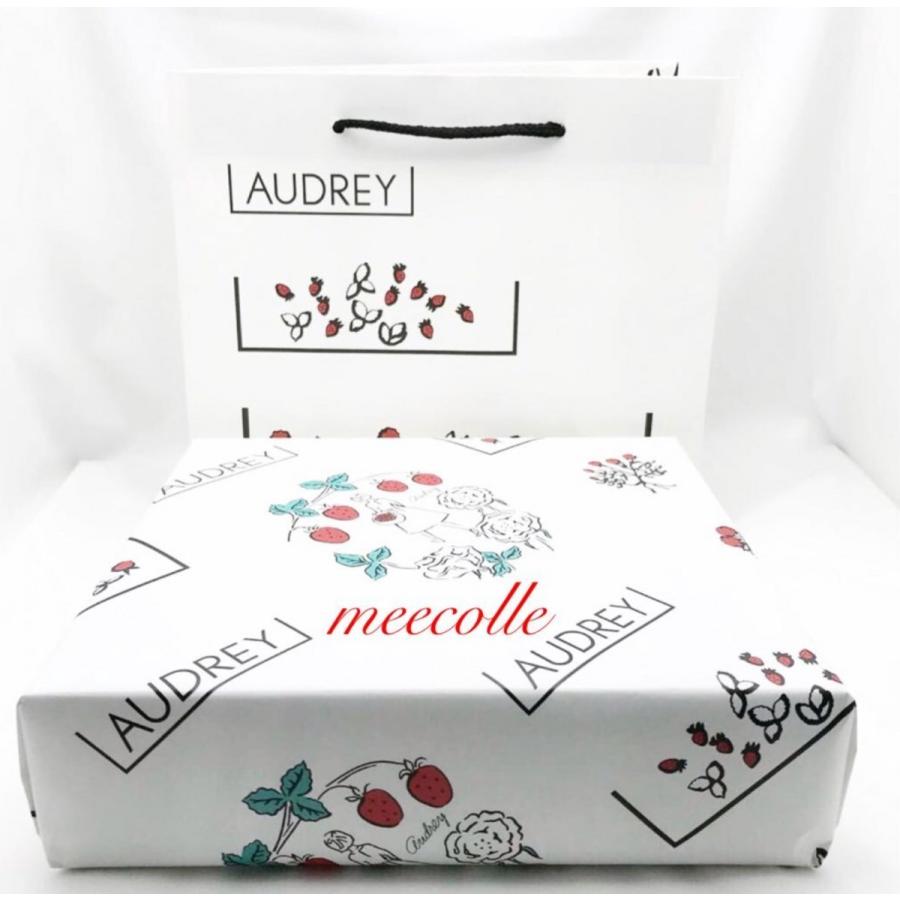 21 Audrey オードリー お菓子 グレイシア リュクス 8本入り 行列 有名 御贈答 内祝 プレゼント ショップ袋付 Adl8y Meecolle 通販 Yahoo ショッピング