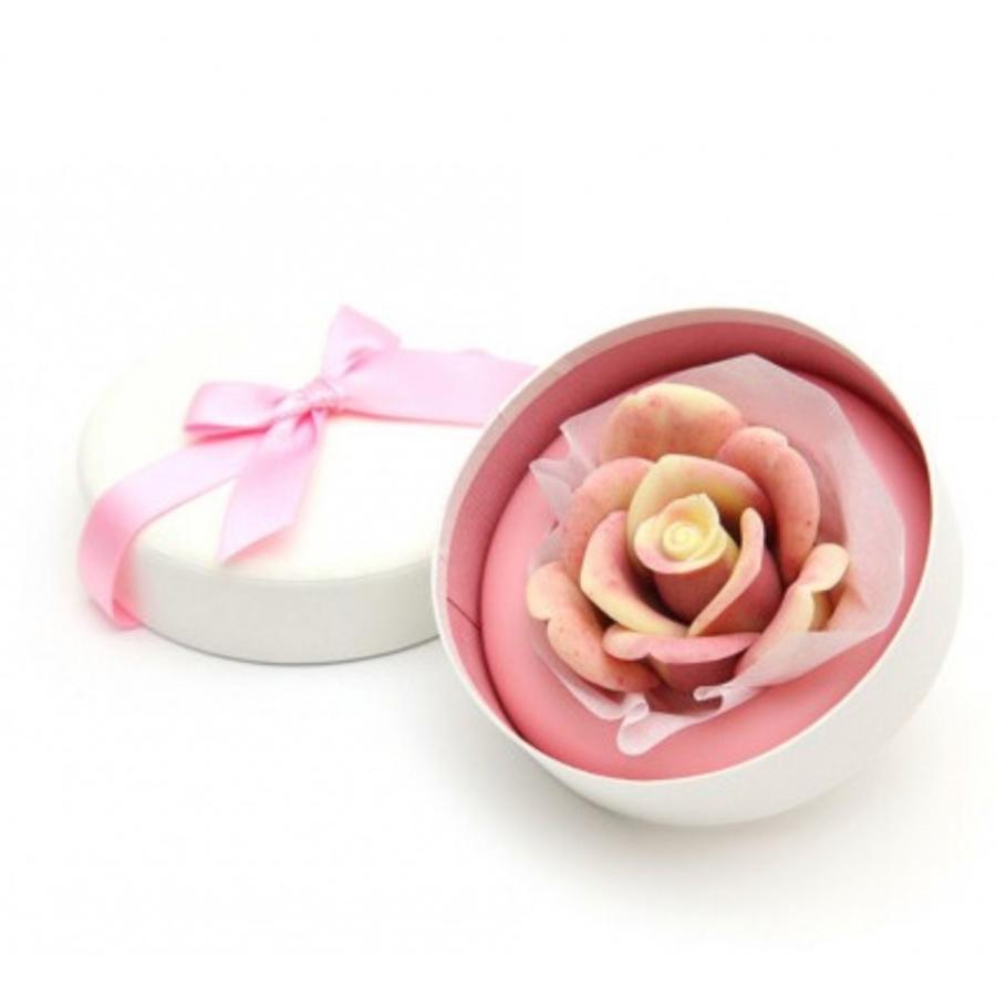 ホワイトデー メサージュドローズ ブルーローズ ペタル ブルー 薔薇チョコ バラの花びら 10枚入り チョコレート 季節により味が異なります Mr2 Meecolle 通販 Yahoo ショッピング