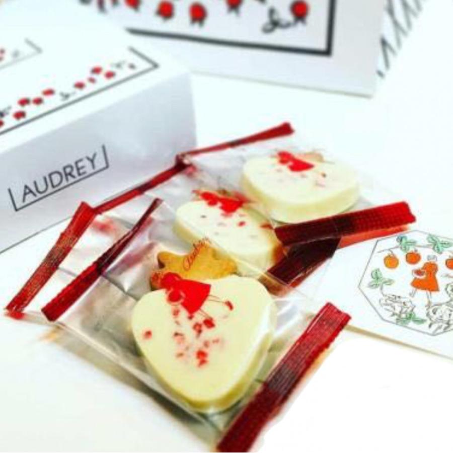 Audrey オードリー チョコレート ハローベリー 6枚入 洋菓子 お菓子 クッキー 包装済み ショップ袋付き クール対象商品 Odhb5 Meecolle 通販 Yahoo ショッピング