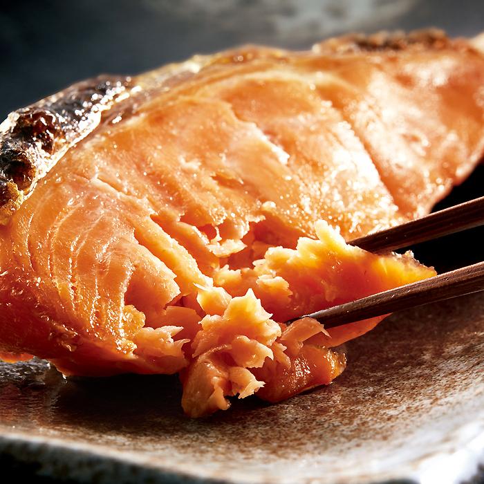 鮭 鮭 サケ 北洋産 若紅鮭 1本 さけ しゃけ シャケ : 青森めぇーもん屋