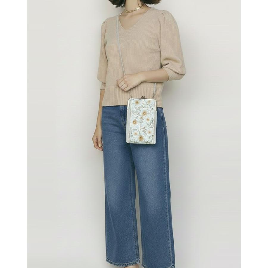 【DORAさま専用】スリム型がま口ボディバッグ　肉球ひも２本+刺繍リボンひも２本 インド刺繍リボンがま口 スマホショルダーポーチ : Mefelia - 通販