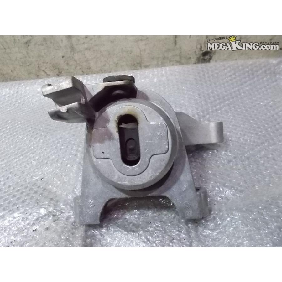 アルファロメオ ジュリエッタ 1.4L 純正 MOPER エンジンマウント 右