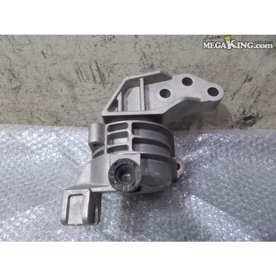 アルファロメオ ジュリエッタ 1.4L 純正 MOPER エンジンマウント 右
