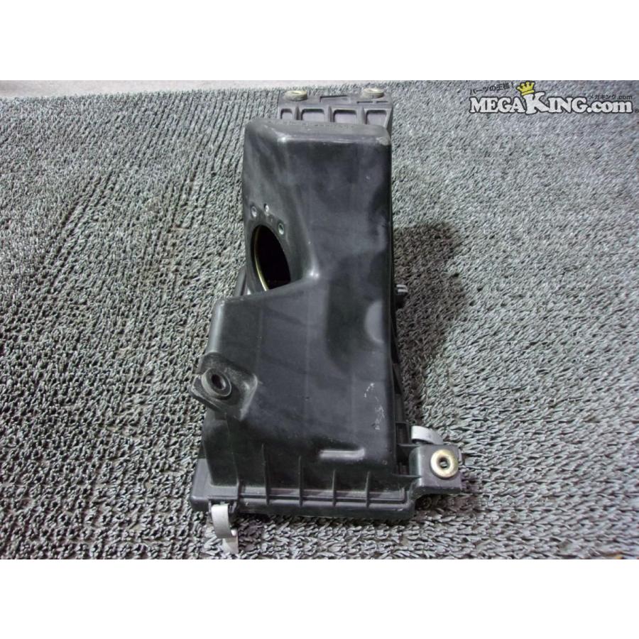車種不明 ニッサン 純正 ノーマル エアクリボックス ER33 ? HCR32