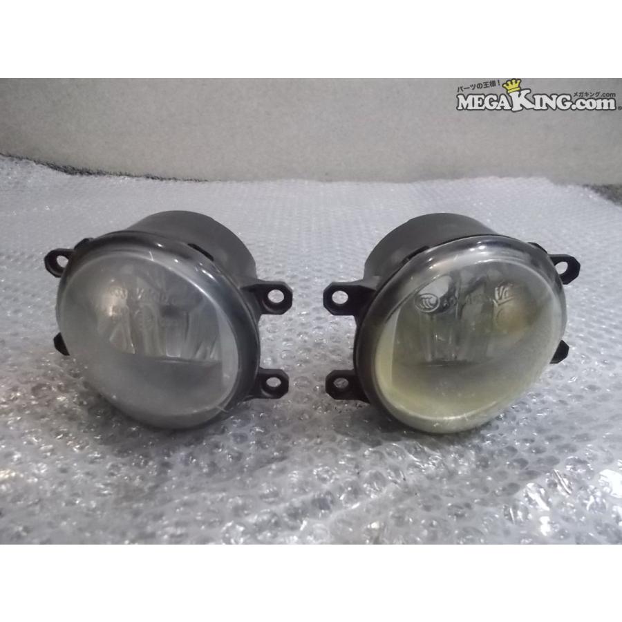ZVW40W プリウスα 純正 ノーマル ハロゲン フォグランプ フォグライト