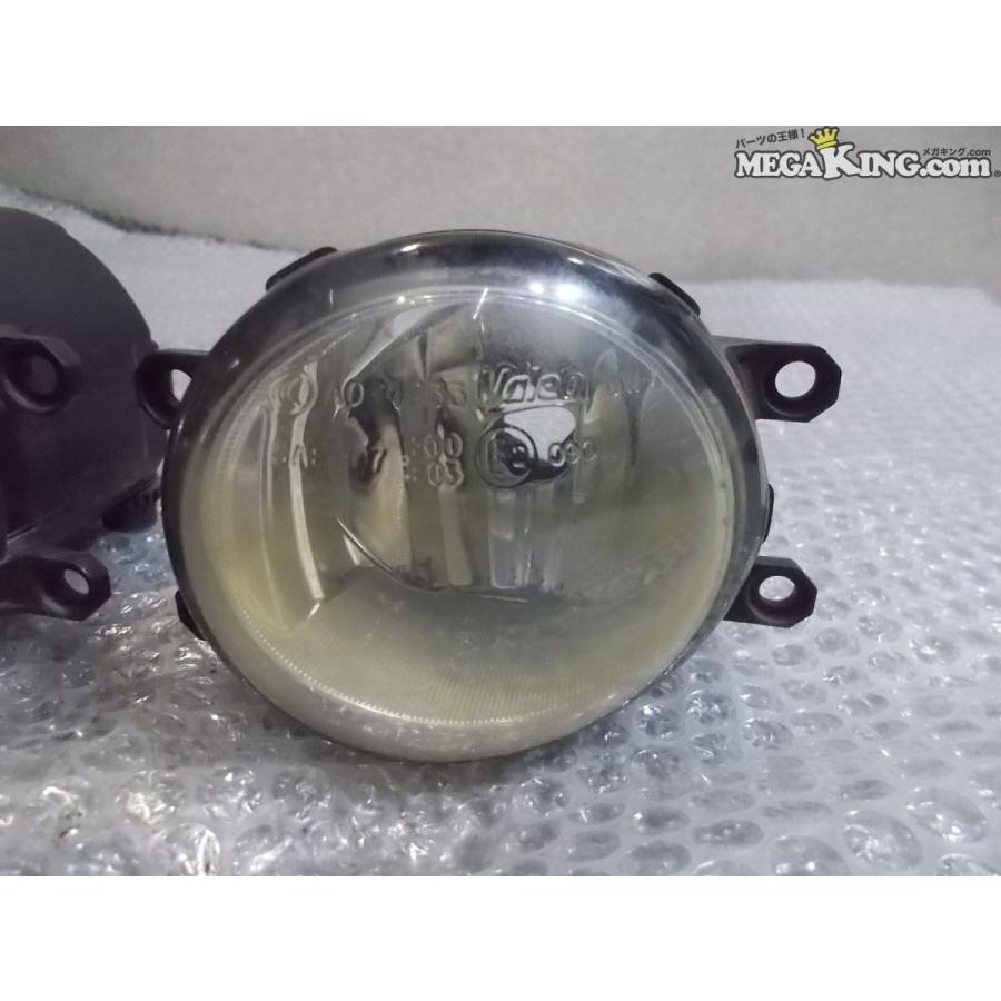 ZVW40W プリウスα 純正 ノーマル ハロゲン フォグランプ フォグライト