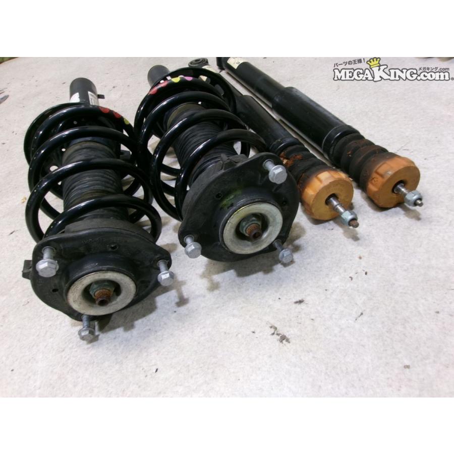 フォルクスワーゲン Touran トゥーラン 純正 SACHS ショック