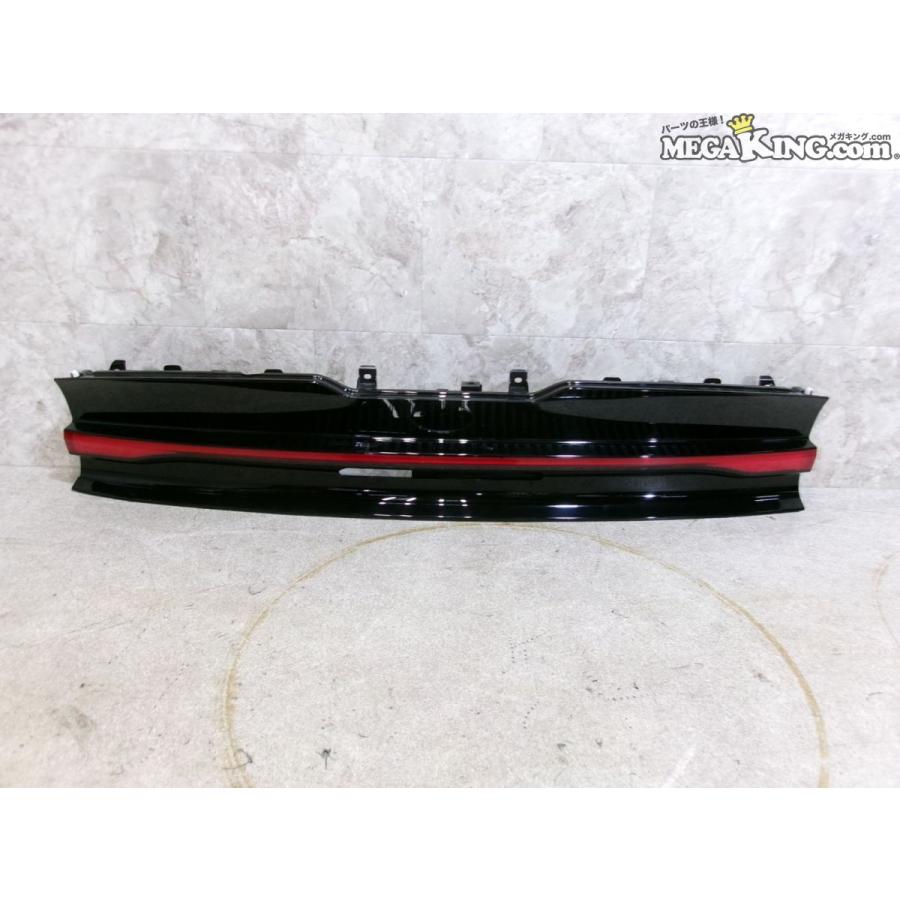 ZVW60 60系 プリウス 純正 ノーマル リアガーニッシュ テールランプ