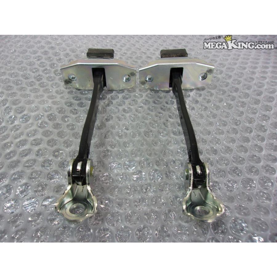 ☆新車外し☆200系 ハイエース 8型 純正 ノーマル フロント ドアヒンジ