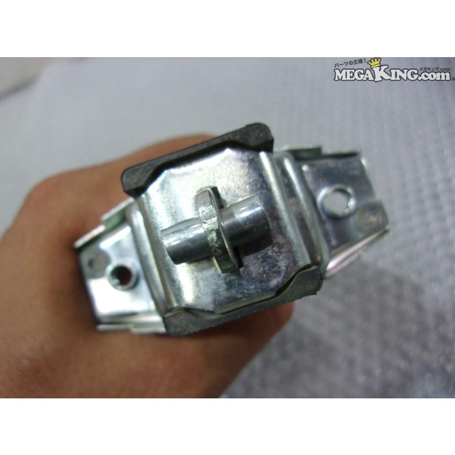 ☆新車外し☆200系 ハイエース 8型 純正 ノーマル フロント ドアヒンジ