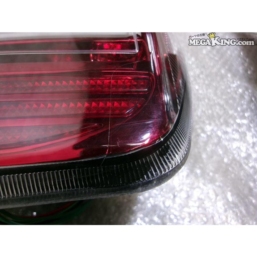 ZVW30 プリウス 社外 テールランプ テールライト 左右 点灯OK / 2T2