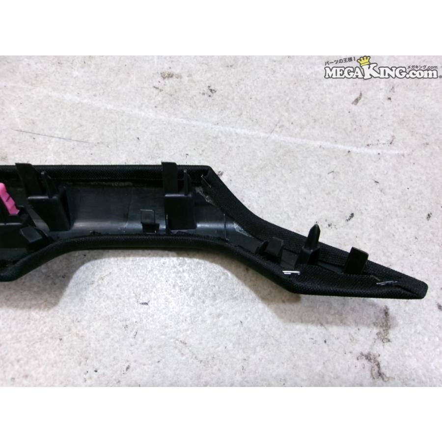 ハイラックス GUN125 純正 ノーマル フロントドアアームレストトリム