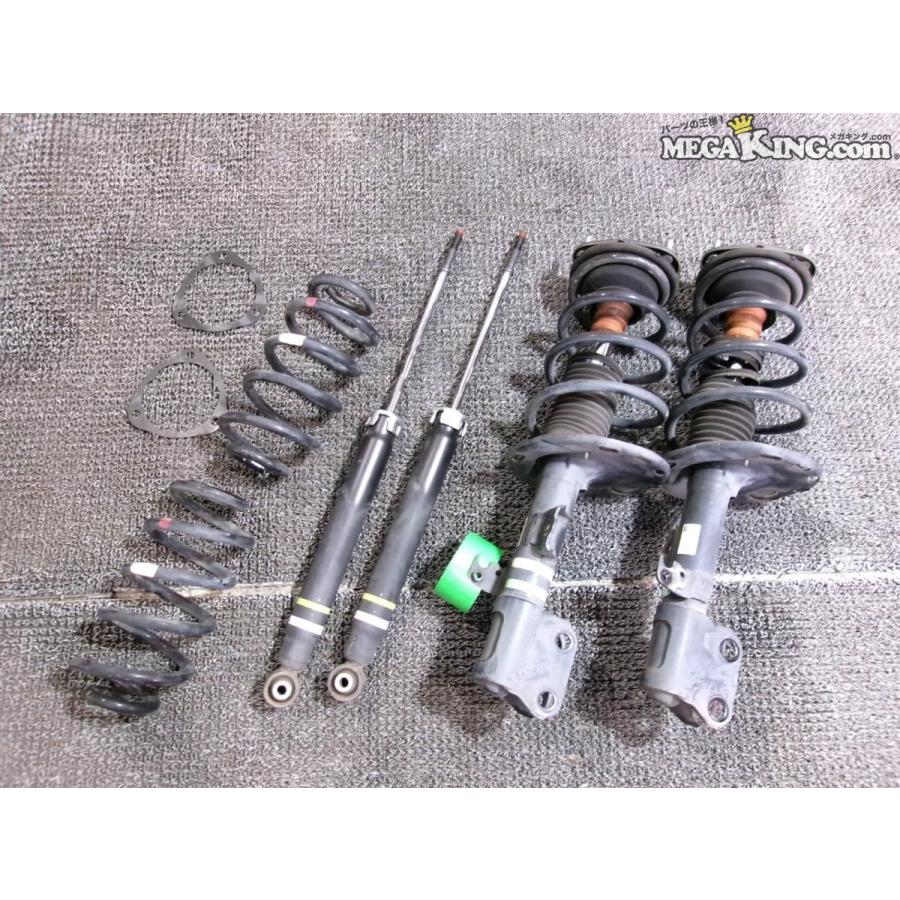 ZRR80W ヴォクシー 純正 ショック&サスペンション 1台分 48510 ZRR80W ヴォクシー 純正 ショック&サスペンション 1台分 48510